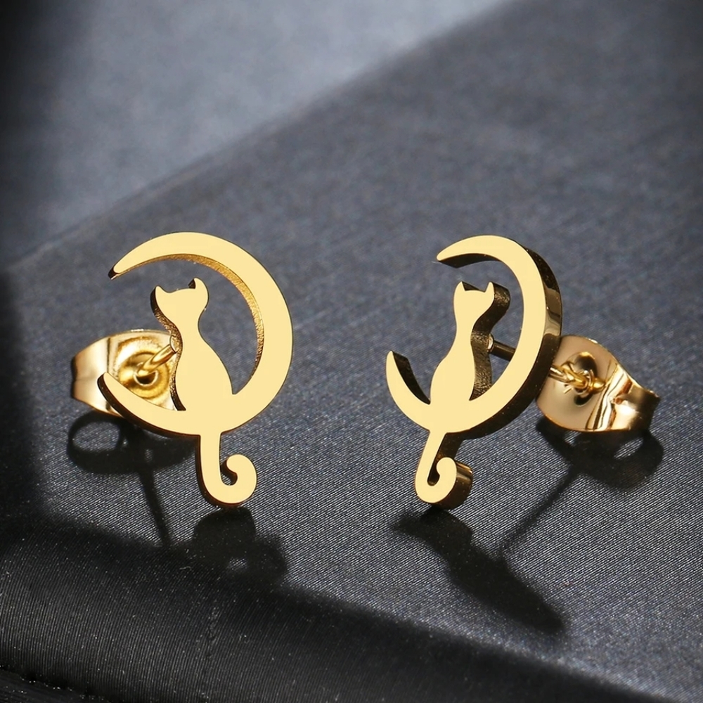 Cute Moon Cat Stud Earrings - Picture 4 of 5